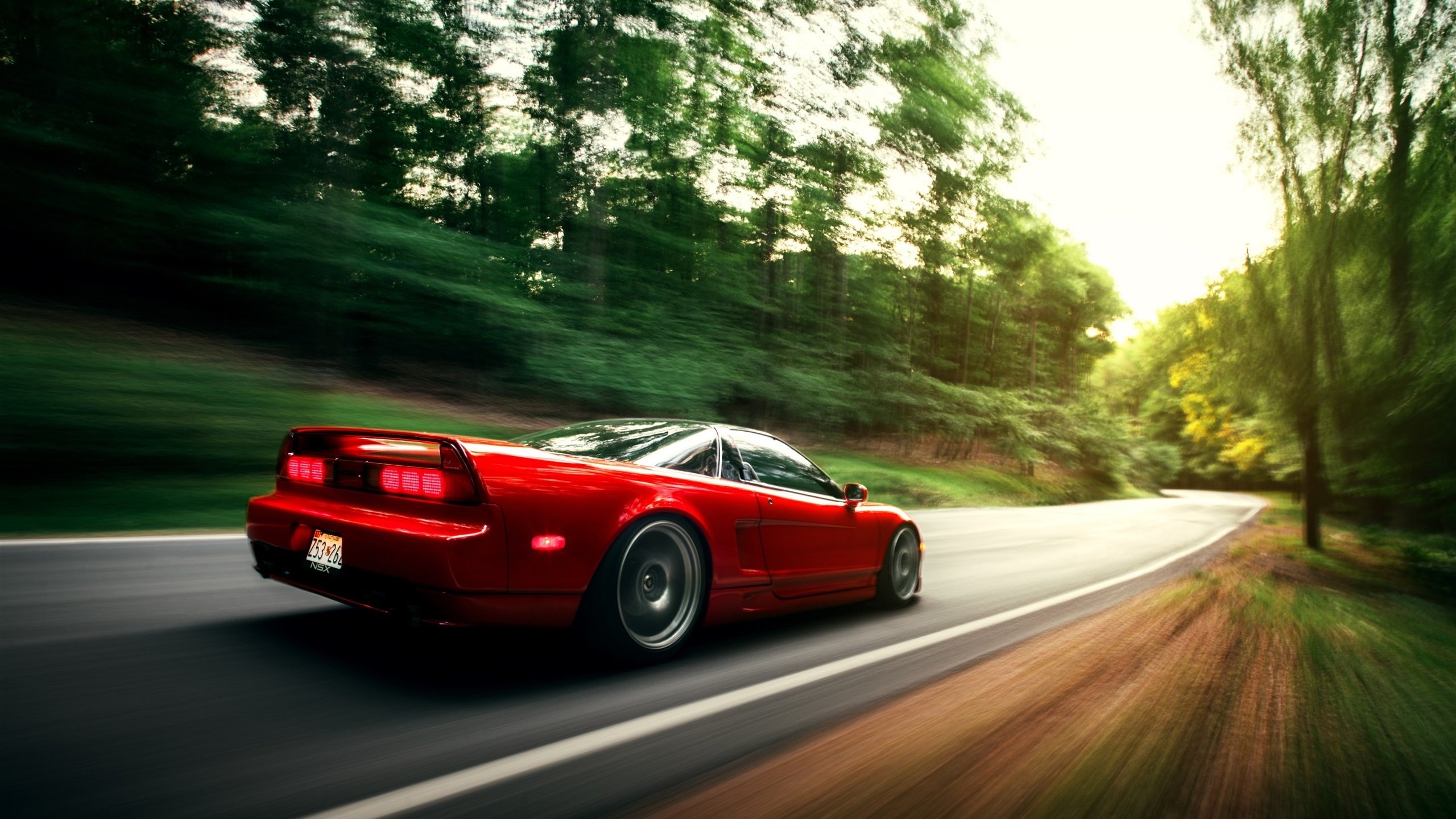 两种边界的突破与被封锁,绿茵场的闪电如何刺痛政治的铁壁